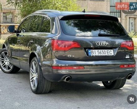 Ауді Ку 7 2007 у Горішні Плавні (Комсомольськ) на Automoto.ua Сірий Ауді Ку 7, об'ємом двигуна 4.16 л та пробігом 226 тис. км за 10900 $, фото 6 на Automoto.ua