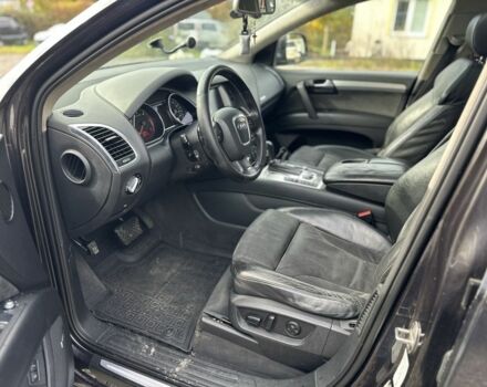 Серый Ауди Ку 7, объемом двигателя 3 л и пробегом 300 тыс. км за 4800 $, фото 4 на Automoto.ua