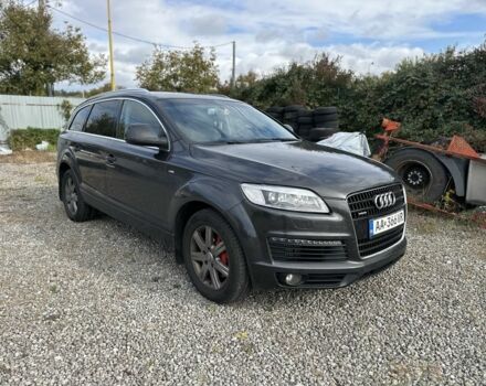 Серый Ауди Ку 7, объемом двигателя 3 л и пробегом 300 тыс. км за 4800 $, фото 1 на Automoto.ua
