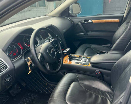 Серый Ауди Ку 7, объемом двигателя 3.6 л и пробегом 142 тыс. км за 12000 $, фото 8 на Automoto.ua