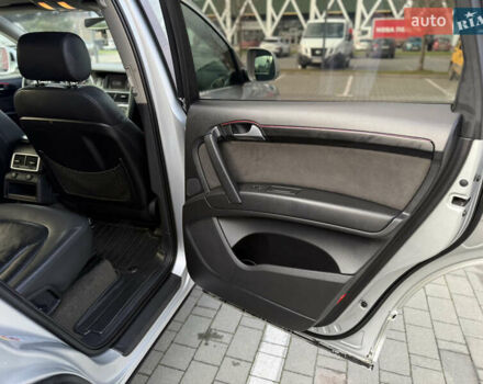 Серый Ауди Ку 7, объемом двигателя 3 л и пробегом 287 тыс. км за 12700 $, фото 43 на Automoto.ua