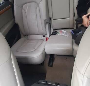 Серый Ауди Ку 7, объемом двигателя 4.2 л и пробегом 218 тыс. км за 14000 $, фото 4 на Automoto.ua