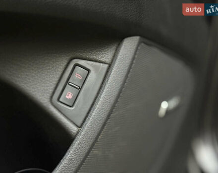 Серый Ауди Ку 7, объемом двигателя 4.2 л и пробегом 222 тыс. км за 8200 $, фото 21 на Automoto.ua