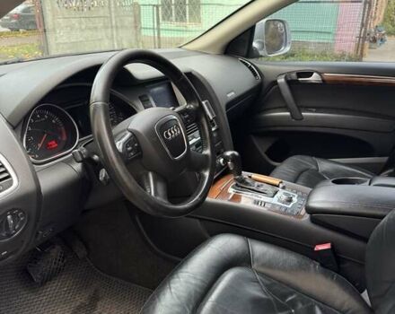 Серый Ауди Ку 7, объемом двигателя 3.6 л и пробегом 190 тыс. км за 10500 $, фото 4 на Automoto.ua