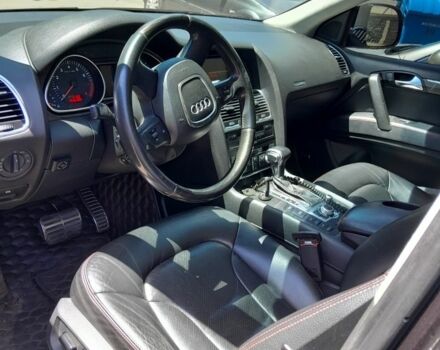 Серый Ауди Ку 7, объемом двигателя 4 л и пробегом 260 тыс. км за 10500 $, фото 7 на Automoto.ua