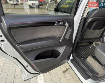 Серый Ауди Ку 7, объемом двигателя 3 л и пробегом 287 тыс. км за 12700 $, фото 28 на Automoto.ua