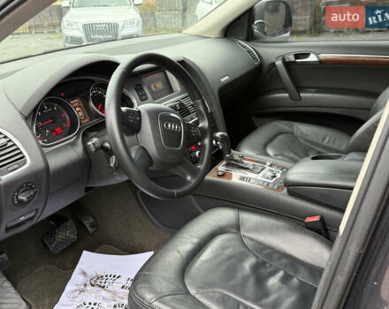 Серый Ауди Ку 7, объемом двигателя 3 л и пробегом 300 тыс. км за 12499 $, фото 45 на Automoto.ua