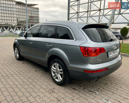 Серый Ауди Ку 7, объемом двигателя 3.6 л и пробегом 150 тыс. км за 9999 $, фото 5 на Automoto.ua