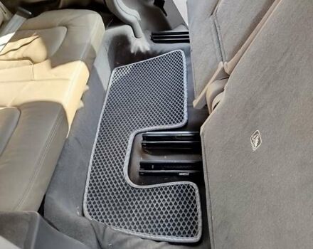 Ауди Ку 7 2007 в Виннице на Automoto.ua Серый Ауди Ку 7, объемом двигателя 4.16 л и пробегом 260 тыс. км за 10000 $, фото 17 на Automoto.ua