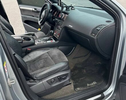 Сірий Ауді Ку 7, об'ємом двигуна 3 л та пробігом 295 тис. км за 13500 $, фото 6 на Automoto.ua