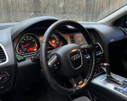 Сірий Ауді Ку 7, об'ємом двигуна 4.16 л та пробігом 212 тис. км за 10650 $, фото 16 на Automoto.ua