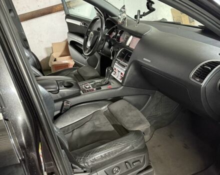 Серый Ауди Ку 7, объемом двигателя 0 л и пробегом 320 тыс. км за 8700 $, фото 1 на Automoto.ua