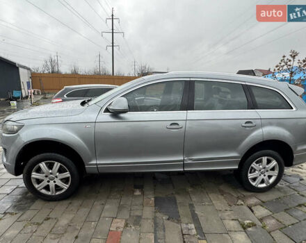 Серый Ауди Ку 7, объемом двигателя 3 л и пробегом 340 тыс. км за 5500 $, фото 2 на Automoto.ua