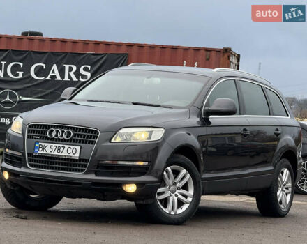 Серый Ауди Ку 7, объемом двигателя 3 л и пробегом 300 тыс. км за 12499 $, фото 3 на Automoto.ua
