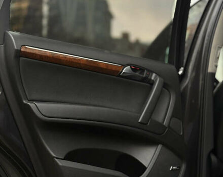 Серый Ауди Ку 7, объемом двигателя 4.2 л и пробегом 222 тыс. км за 8200 $, фото 13 на Automoto.ua