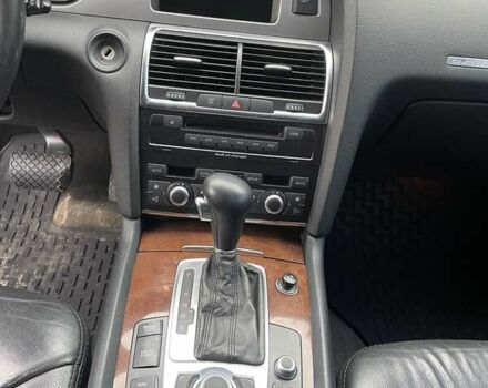 Серый Ауди Ку 7, объемом двигателя 3.6 л и пробегом 307 тыс. км за 8200 $, фото 6 на Automoto.ua