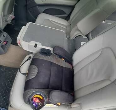 Серый Ауди Ку 7, объемом двигателя 4.2 л и пробегом 218 тыс. км за 14000 $, фото 5 на Automoto.ua