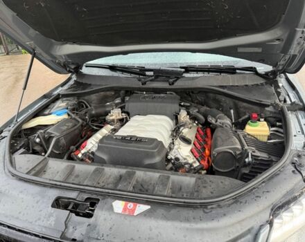 Серый Ауди Ку 7, объемом двигателя 4.2 л и пробегом 250 тыс. км за 14000 $, фото 4 на Automoto.ua