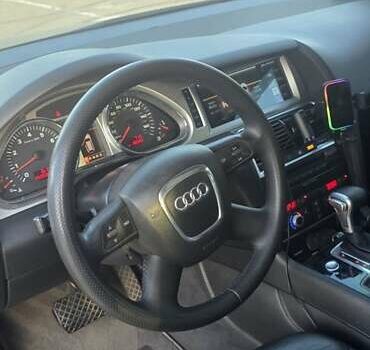 Серый Ауди Ку 7, объемом двигателя 3.6 л и пробегом 190 тыс. км за 18000 $, фото 10 на Automoto.ua