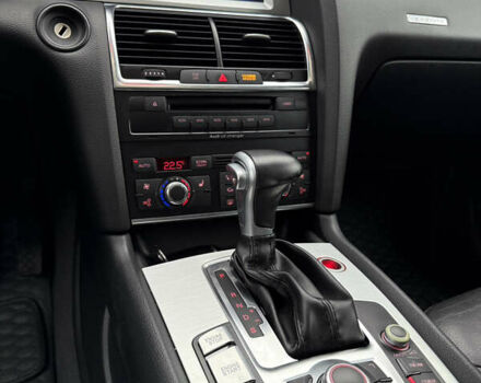 Серый Ауди Ку 7, объемом двигателя 4.2 л и пробегом 251 тыс. км за 11750 $, фото 15 на Automoto.ua