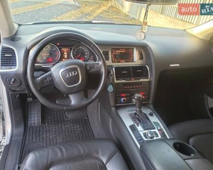 Серый Ауди Ку 7, объемом двигателя 2.97 л и пробегом 296 тыс. км за 13500 $, фото 1 на Automoto.ua