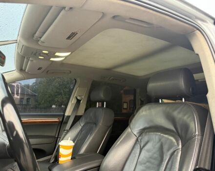 Серый Ауди Ку 7, объемом двигателя 4.2 л и пробегом 250 тыс. км за 14000 $, фото 7 на Automoto.ua