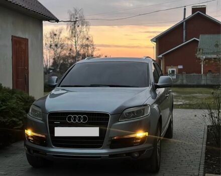 Серый Ауди Ку 7, объемом двигателя 3 л и пробегом 330 тыс. км за 7500 $, фото 7 на Automoto.ua