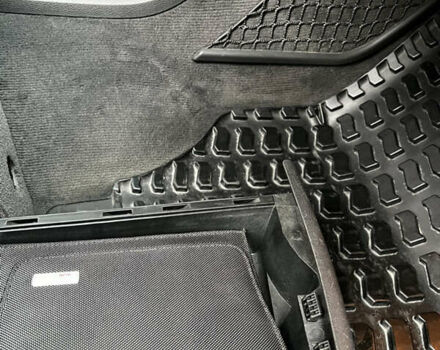 Серый Ауди Ку 7, объемом двигателя 3 л и пробегом 340 тыс. км за 13200 $, фото 16 на Automoto.ua