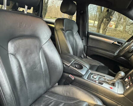 Сірий Ауді Ку 7, об'ємом двигуна 3 л та пробігом 243 тис. км за 14000 $, фото 5 на Automoto.ua