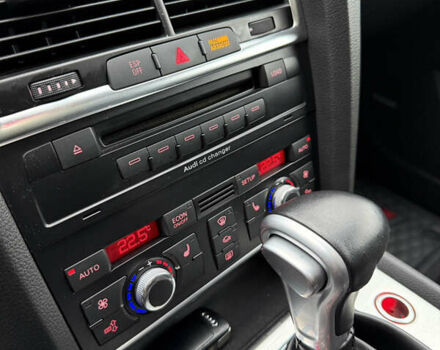 Серый Ауди Ку 7, объемом двигателя 4.2 л и пробегом 251 тыс. км за 11750 $, фото 12 на Automoto.ua