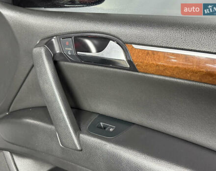 Серый Ауди Ку 7, объемом двигателя 3.6 л и пробегом 190 тыс. км за 11700 $, фото 26 на Automoto.ua