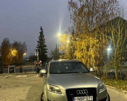 Серый Ауди Ку 7, объемом двигателя 0 л и пробегом 330 тыс. км за 7350 $, фото 2 на Automoto.ua