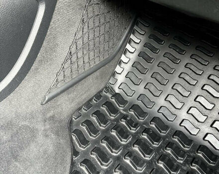 Серый Ауди Ку 7, объемом двигателя 3 л и пробегом 340 тыс. км за 13200 $, фото 75 на Automoto.ua