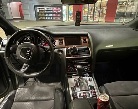 Серый Ауди Ку 7, объемом двигателя 3 л и пробегом 310 тыс. км за 6800 $, фото 6 на Automoto.ua