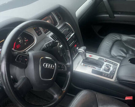 Серый Ауди Ку 7, объемом двигателя 3.6 л и пробегом 305 тыс. км за 12700 $, фото 22 на Automoto.ua