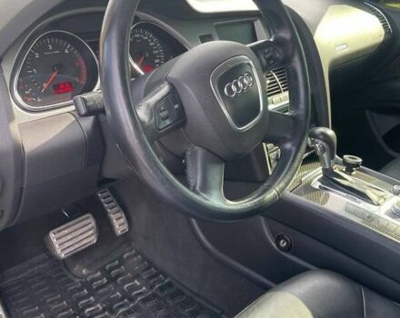 Серый Ауди Ку 7, объемом двигателя 4.13 л и пробегом 308 тыс. км за 21500 $, фото 17 на Automoto.ua
