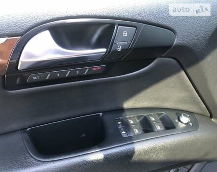 Ауди Ку 7 2010 в Ивано-Франковске на Automoto.ua Серый Ауди Ку 7, объемом двигателя 2.97 л и пробегом 343 тыс. км за 16200 $, фото 44 на Automoto.ua