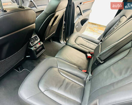 Сірий Ауді Ку 7, об'ємом двигуна 3 л та пробігом 210 тис. км за 14600 $, фото 81 на Automoto.ua