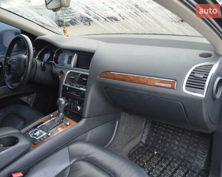 Серый Ауди Ку 7, объемом двигателя 2.97 л и пробегом 241 тыс. км за 16500 $, фото 31 на Automoto.ua