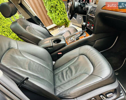 Сірий Ауді Ку 7, об'ємом двигуна 3 л та пробігом 210 тис. км за 14600 $, фото 30 на Automoto.ua