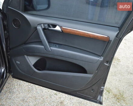 Серый Ауди Ку 7, объемом двигателя 2.97 л и пробегом 241 тыс. км за 16500 $, фото 30 на Automoto.ua