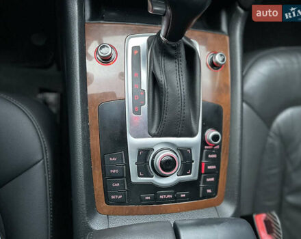 Серый Ауди Ку 7, объемом двигателя 2.97 л и пробегом 270 тыс. км за 15300 $, фото 18 на Automoto.ua