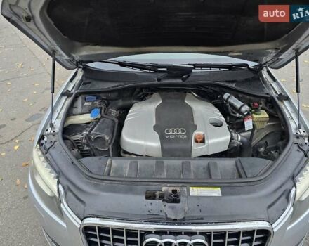 Серый Ауди Ку 7, объемом двигателя 2.97 л и пробегом 400 тыс. км за 11999 $, фото 46 на Automoto.ua