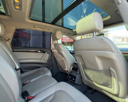 Ауди Ку 7 2010 в Черновцах на Automoto.ua Серый Ауди Ку 7, объемом двигателя 3 л и пробегом 256 тыс. км за 15900 $, фото 13 на Automoto.ua