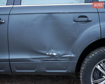 Серый Ауди Ку 7, объемом двигателя 4.13 л и пробегом 280 тыс. км за 14899 $, фото 8 на Automoto.ua