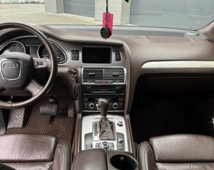 Сірий Ауді Ку 7, об'ємом двигуна 2.97 л та пробігом 256 тис. км за 18500 $, фото 15 на Automoto.ua