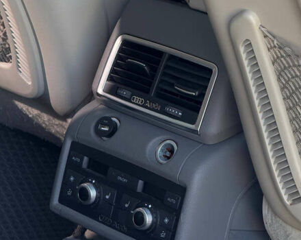 Ауди Ку 7 2010 в Черновцах на Automoto.ua Серый Ауди Ку 7, объемом двигателя 3 л и пробегом 256 тыс. км за 15900 $, фото 12 на Automoto.ua