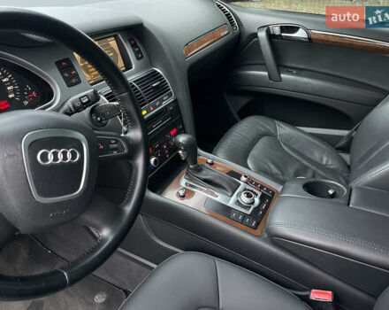 Серый Ауди Ку 7, объемом двигателя 2.97 л и пробегом 270 тыс. км за 15300 $, фото 16 на Automoto.ua