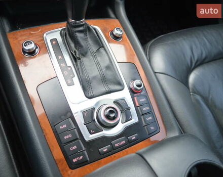 Серый Ауди Ку 7, объемом двигателя 2.97 л и пробегом 241 тыс. км за 16500 $, фото 38 на Automoto.ua