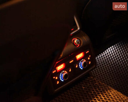 Серый Ауди Ку 7, объемом двигателя 4.13 л и пробегом 280 тыс. км за 14899 $, фото 15 на Automoto.ua